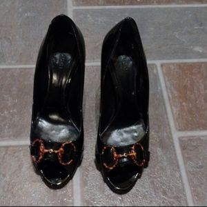 Gucci classic horsebit black patent leather minimalist heel pump size 6.5